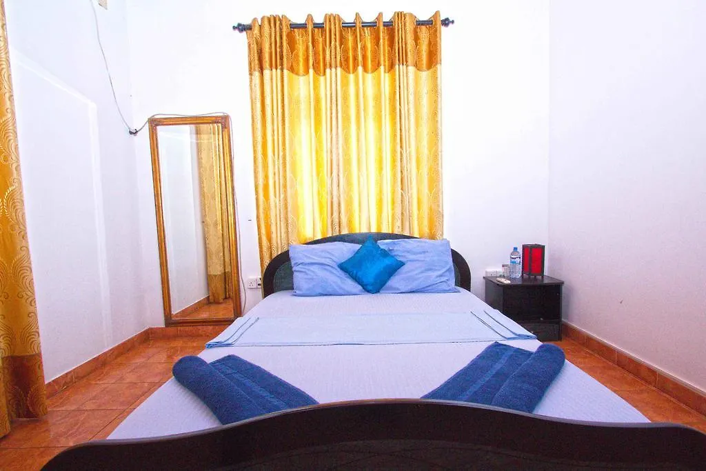 Penzion The Blue Beach Guesthouse Negombo