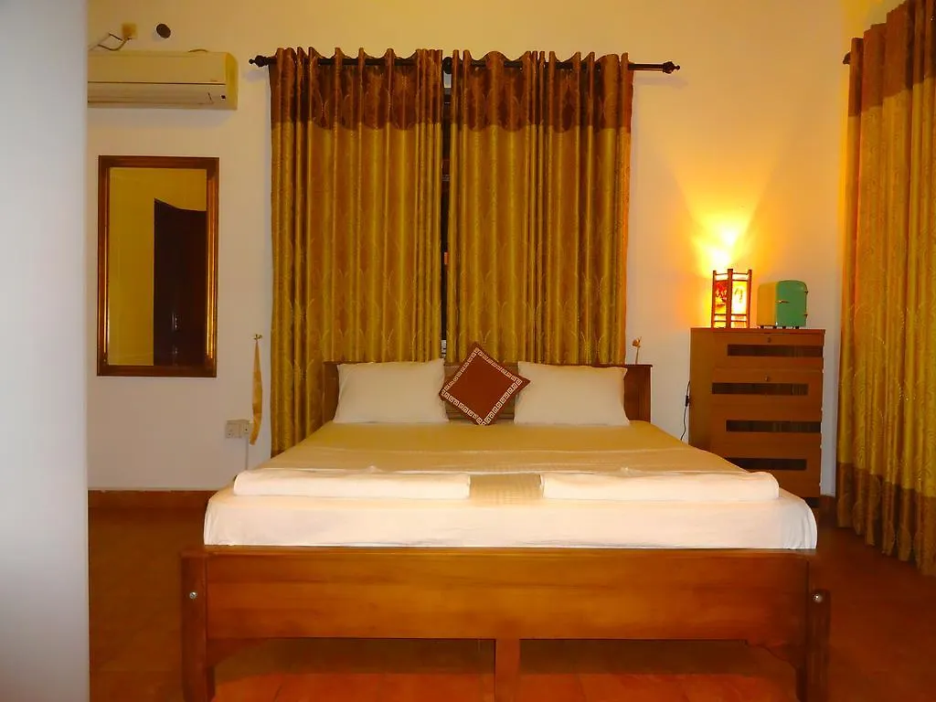 Penzion The Blue Beach Guesthouse Negombo