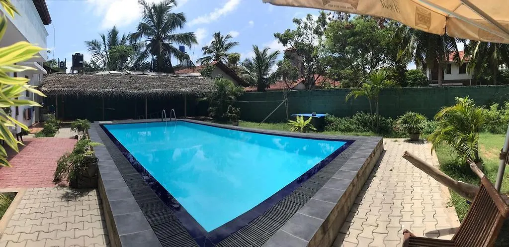 The Blue Beach Guesthouse Negombo 3*,  Šrí Lanka