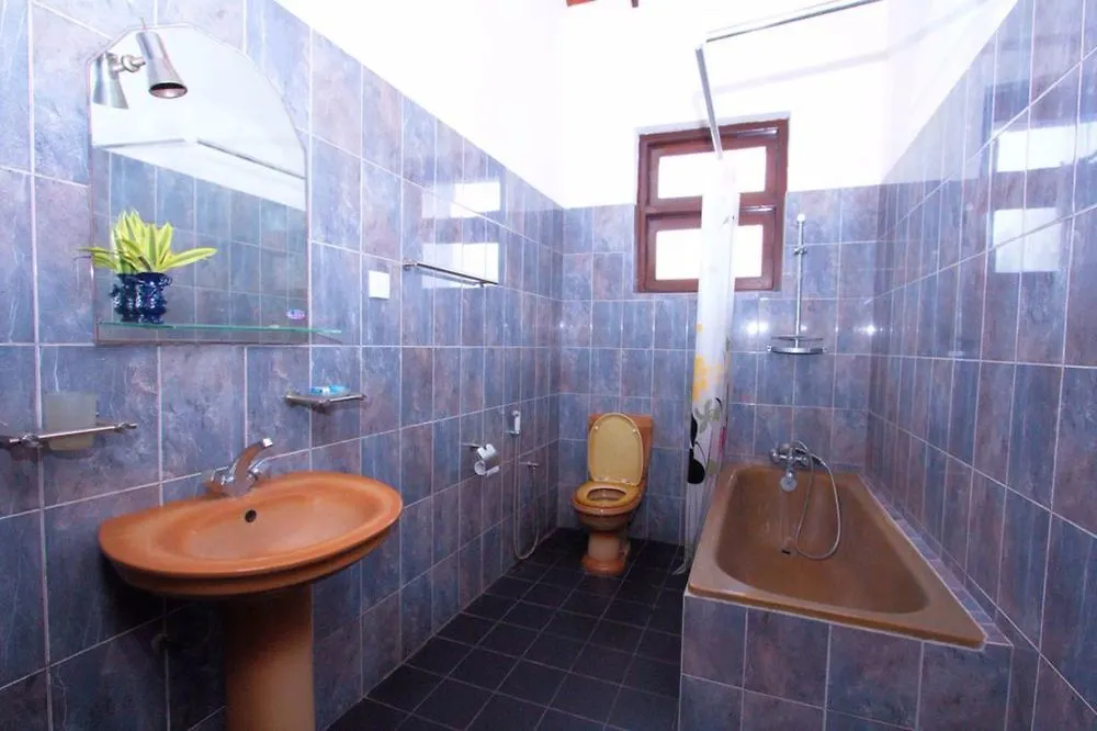 Penzion The Blue Beach Guesthouse Negombo