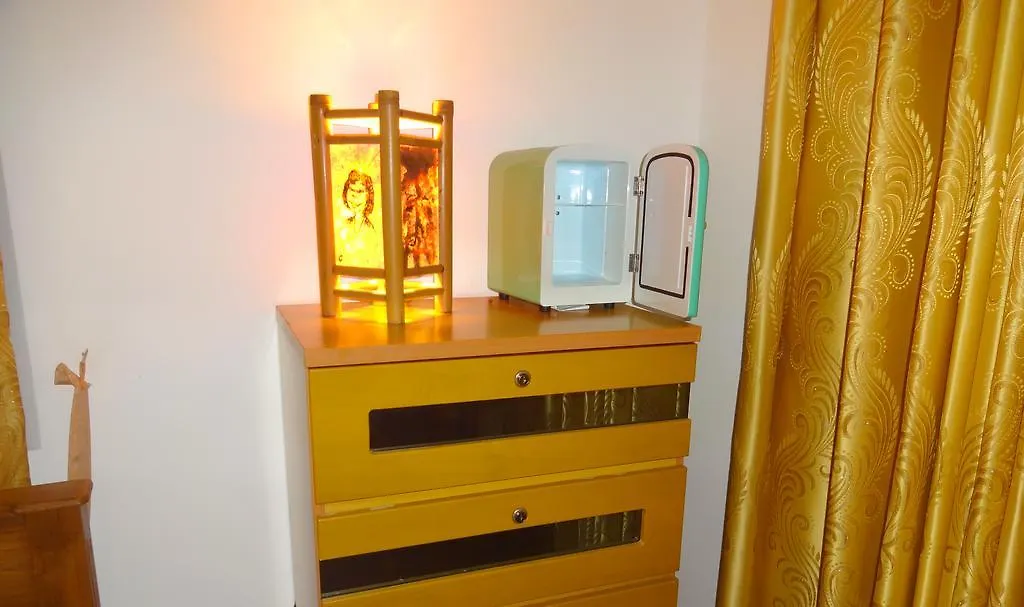 The Blue Beach Guesthouse Negombo Penzion