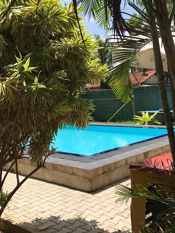 The Blue Beach Guesthouse Negombo Penzion