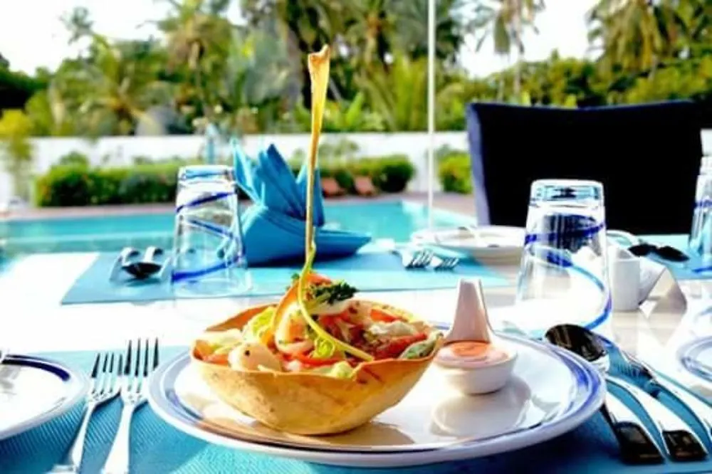 The Blue Beach Guesthouse Negombo 3*,